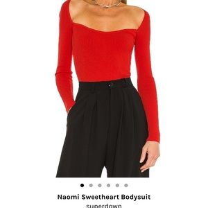 Super down Naomi red bodysuit